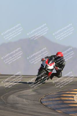 media/Jan-09-2025-Racers Edge (Thu) [[9e316ffd38]]/3-B Group/Session 4 (Turn 12 The Slide)/